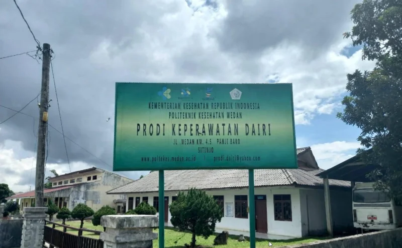 D-III Keperawatan Dairi